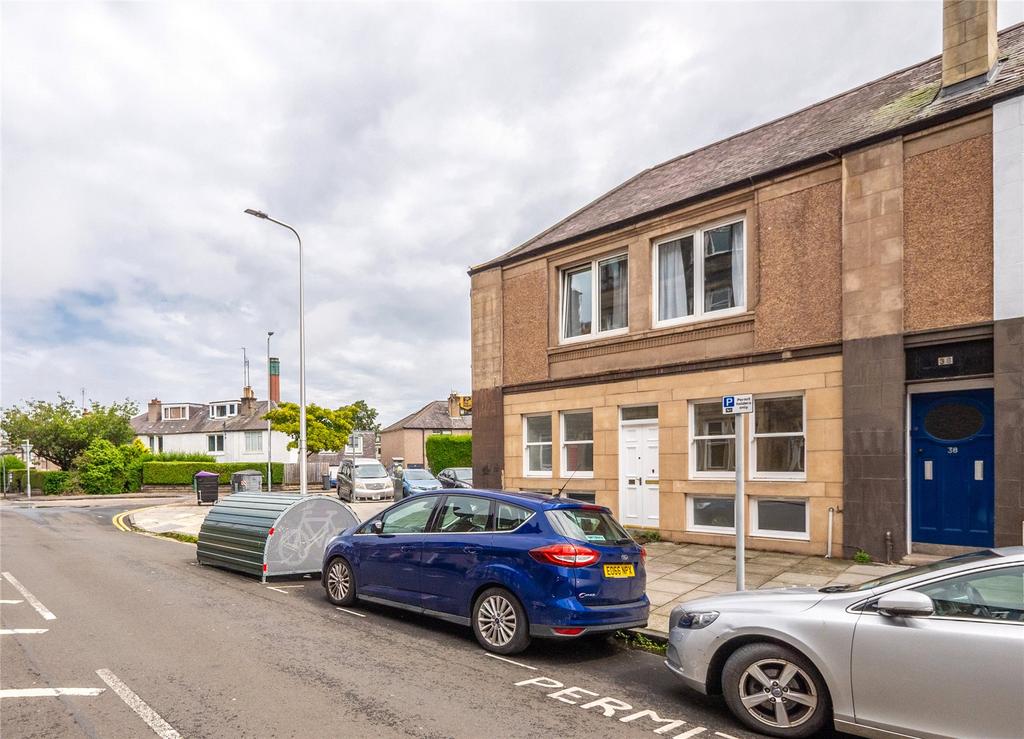 40 Bellevue Road, Edinburgh, EH7 2 bed apartment for sale £267,000