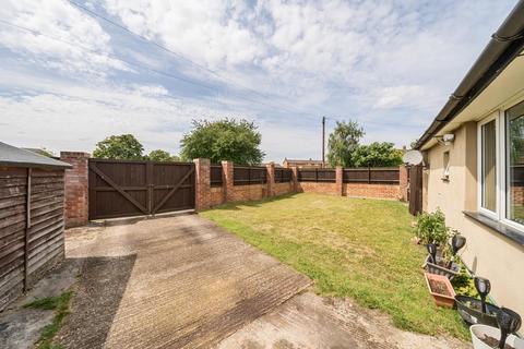 2 bedroom bungalow for sale, Staines,  Surrey,  TW19