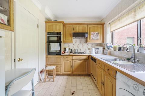 2 bedroom flat for sale, Spencer Close,  Finchley,  N3