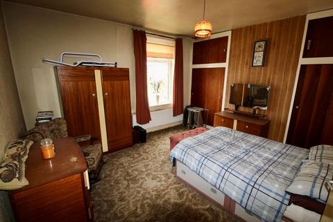 4 Buckley Street, Uppermill, Oldham, OL3 6BP