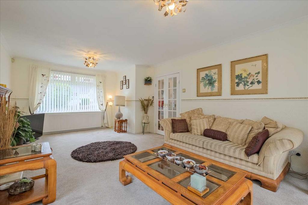 Lady Watson Gardens, Hamilton 3 bed bungalow for sale £275,000