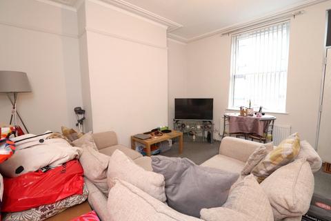 2 bedroom terraced house to rent, Barden Mount, Armley, Leeds, LS12