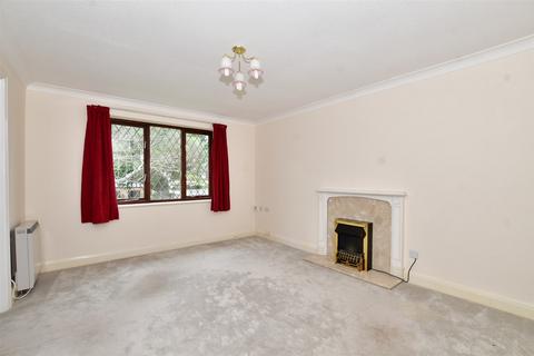 1 bedroom flat for sale, Monks Walk, Reigate, Surrey