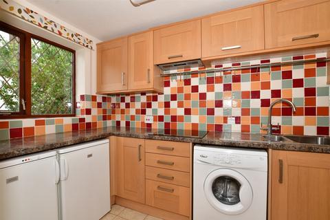 1 bedroom flat for sale, Monks Walk, Reigate, Surrey