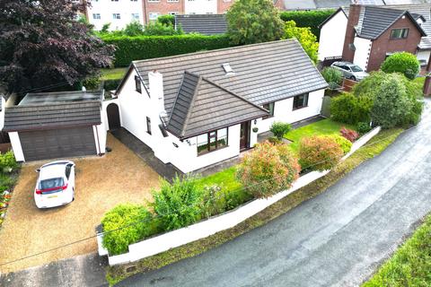 4 bedroom bungalow for sale, Stryt y Bydden, New Broughton, LL11