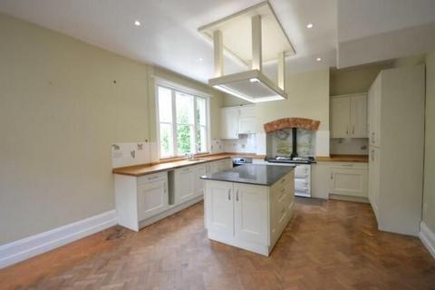 7 bedroom detached house to rent, Shedfield, Southampton SO32