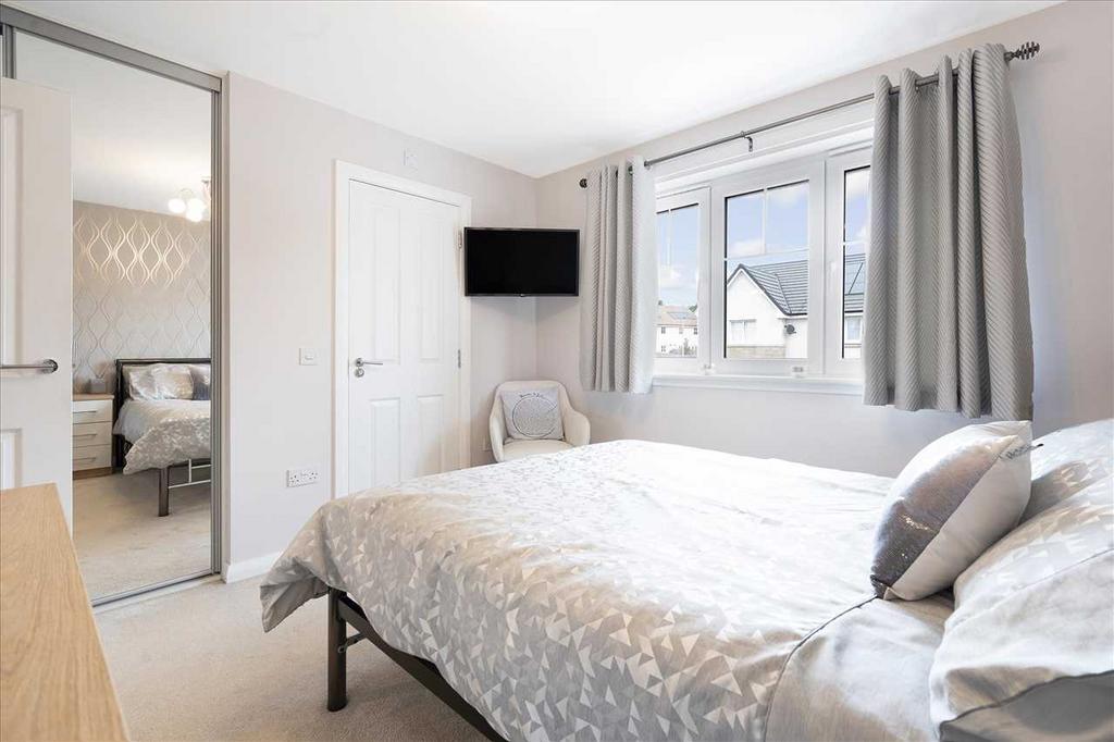 Bedroom One (2)