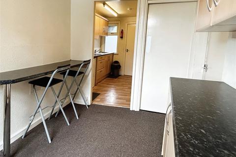 4 bedroom terraced house to rent, Newsome Road, Newsome, Huddersfield, HD4