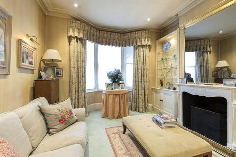 15 Rosenau Crescent, London, SW11 4RY