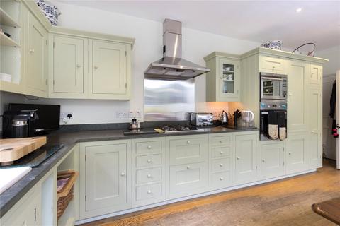 15 Rosenau Crescent, London, SW11 4RY