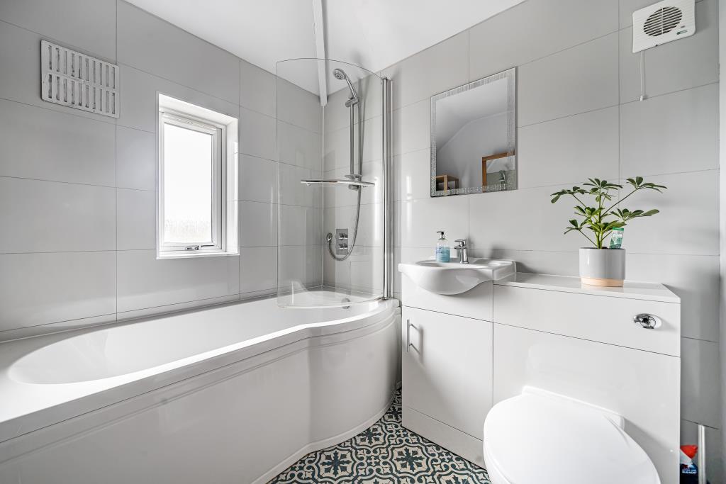 Risinghurst, Oxford, OX3 3 bed semidetached house for sale £425,000
