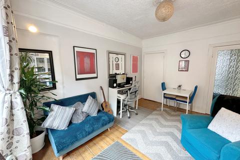 9 Craig Road, Glasgow, G44 3DW