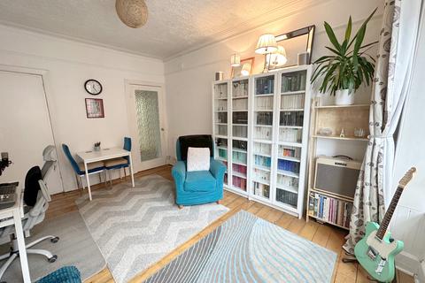 9 Craig Road, Glasgow, G44 3DW
