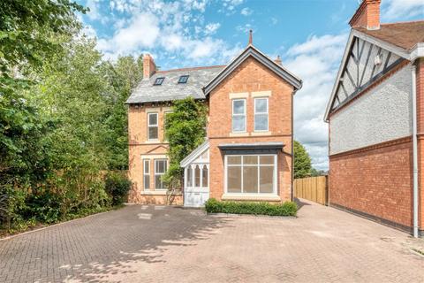 216 Birchfield Road, Redditch, B97 4NA