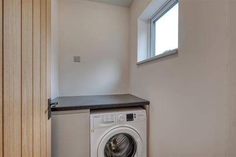 216 Birchfield Road, Redditch, B97 4NA