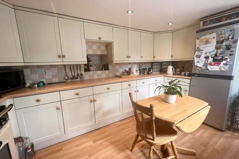 4 bedroom semi-detached house for sale - Roman Road, Hythe, Southampton, Hampshire, SO45