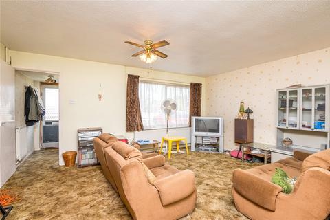 18 Victoria Drive, Great Wakering, Southend-on-sea, SS3 0AT