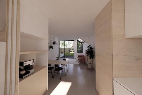11a Kitchener Road, London, E17 4LJ