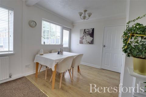 33 Wainwright Avenue, Hutton, Brentwood, CM13 2SX