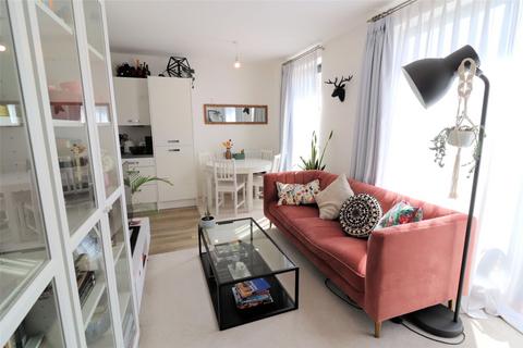 64 Hobson Avenue, Trumpington, Cambridge, CB2 9BE