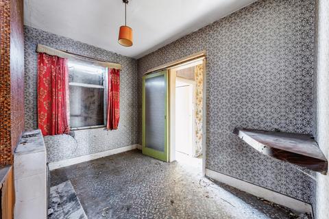 19 Springfield Road, London, W7 3JP