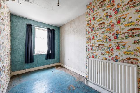 19 Springfield Road, London, W7 3JP