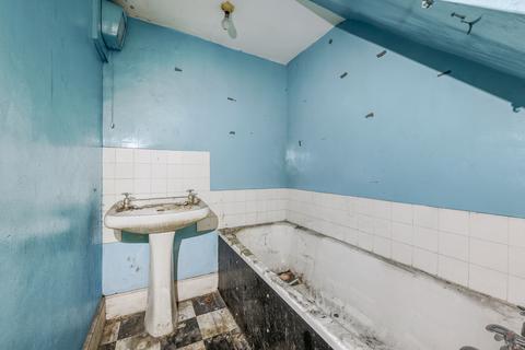 19 Springfield Road, London, W7 3JP