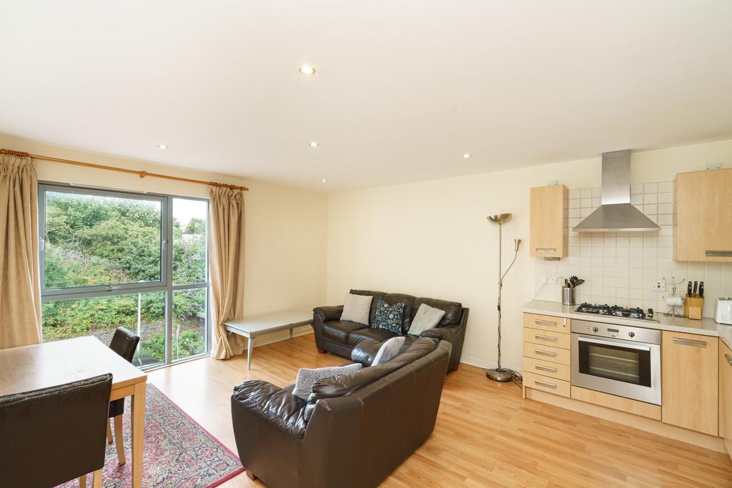 Merkland Lane, Aberdeen 2 bed apartment £900 pcm (£208 pw)