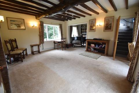 Manor Farmhouse Main Street, Burnaston, Derby, DE65 6LG