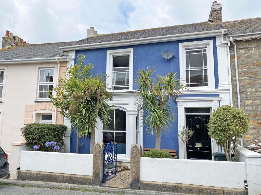 Close to Hayle Town Centre, North Cornish Coast, Cornwall 3 bed