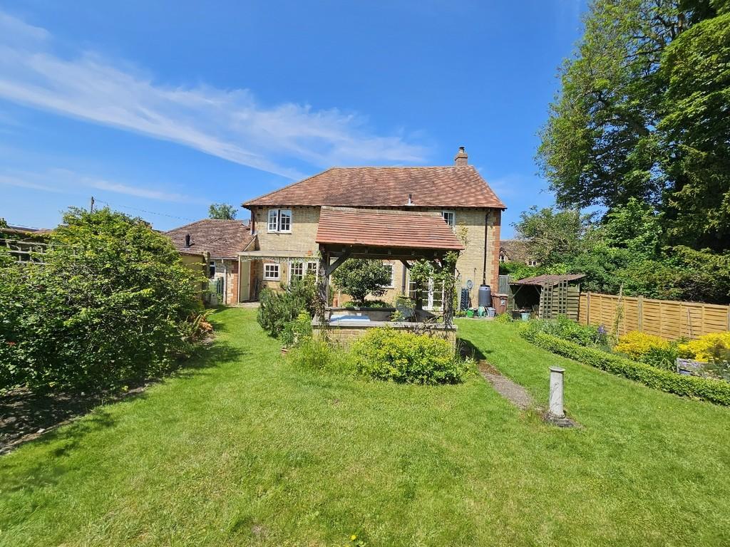 Main Street, Mixbury 4 bed detached house for sale £650,000