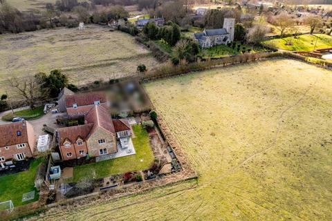 5 bedroom detached house for sale, West Acre