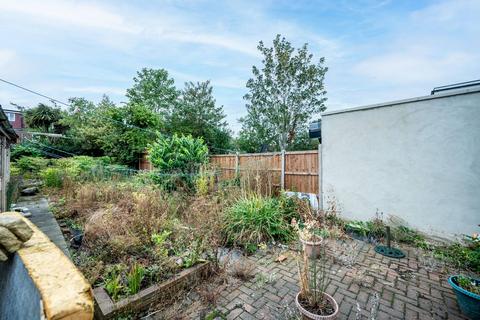 120 Canberra Road, London, SE7 8PG
