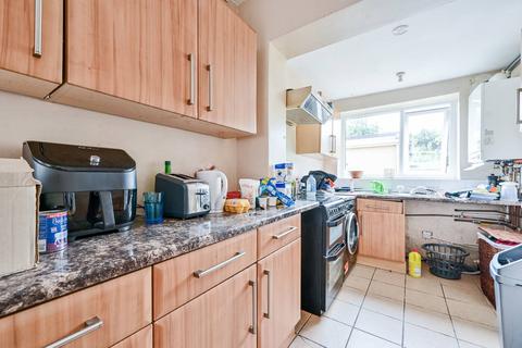 120 Canberra Road, London, SE7 8PG