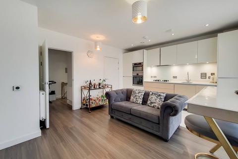 Flat 1, Caledonian Building, 5 Regiment Hill, London, NW7 1FS