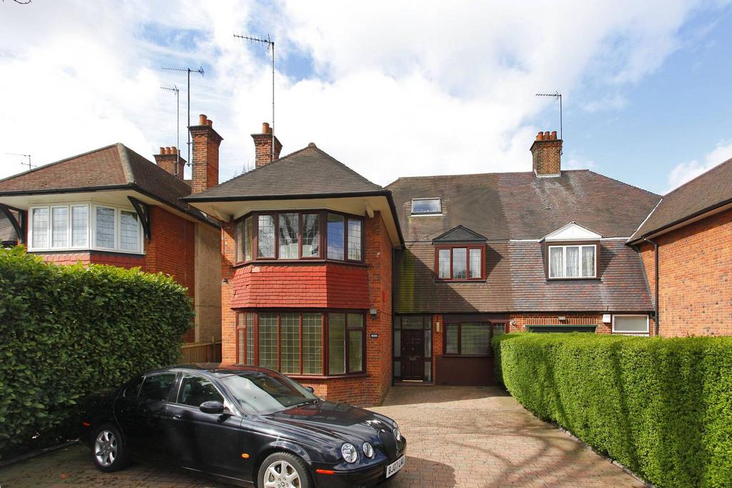 Finchley Road, Golders Green, London... 2 bed £5,500 pcm