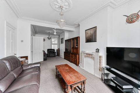 30 Albert Road, Walthamstow, London, E17 7PS