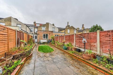 30 Albert Road, Walthamstow, London, E17 7PS