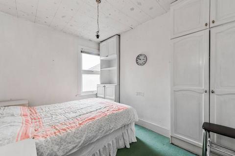 30 Albert Road, Walthamstow, London, E17 7PS
