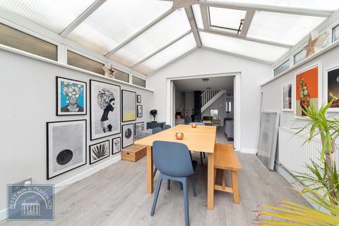 36 Voluntary Place, London, E11 2RP