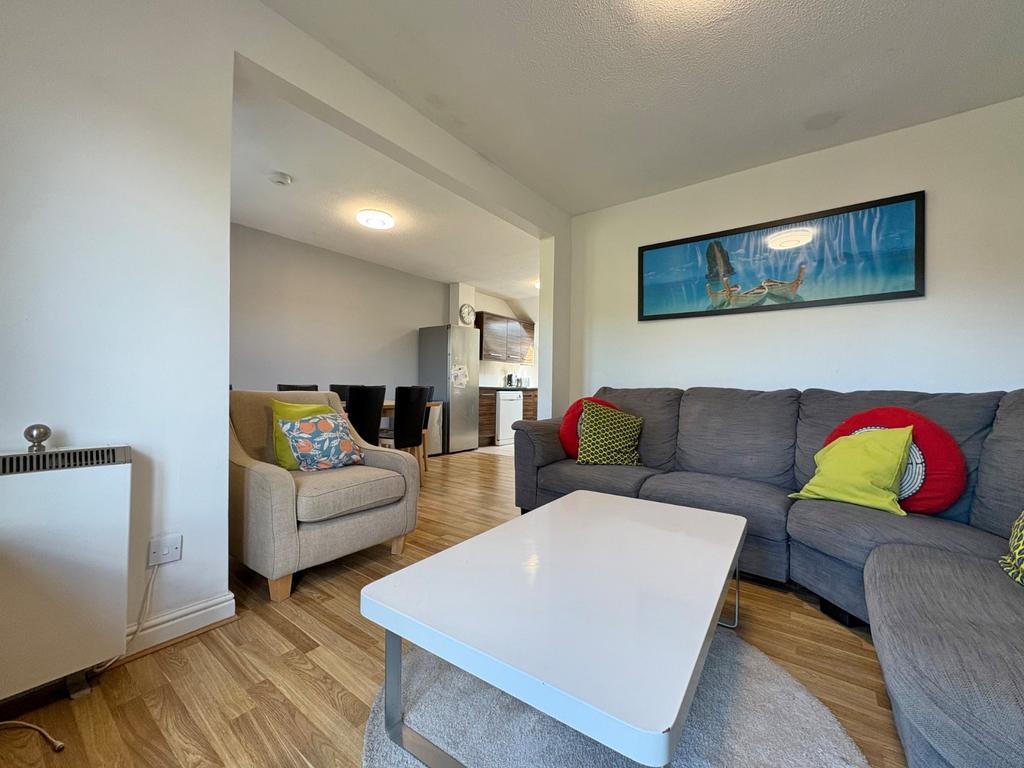 Kensington Terrace, Hyde Park, Leeds, LS6