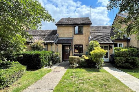 6 Elm Park, Cranleigh, GU6 8UG