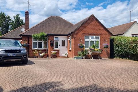 4 bedroom detached bungalow for sale, Sycamore Rise, Chalfont St. Giles