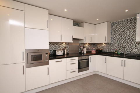 2 bedroom apartment for sale, Talbot Close, Mitcham, CR4