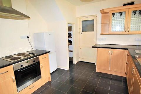 3 bedroom semi-detached house for sale - Hencliffe Road, Stockwood