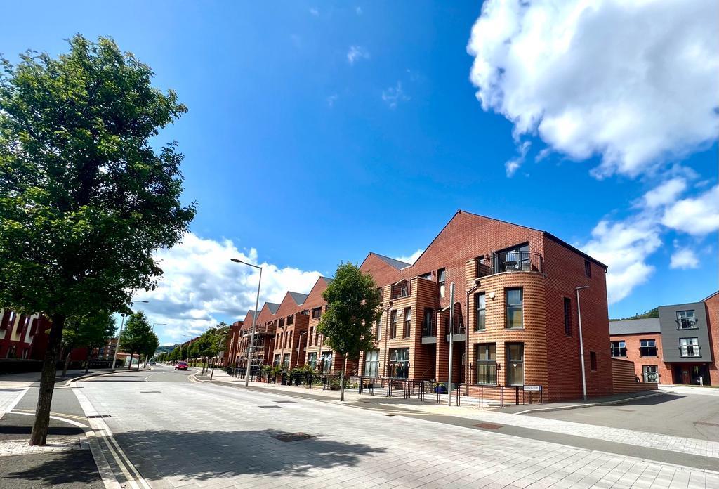 Langdon Road, Marina, Swansea 4 bed townhouse for sale £359,950