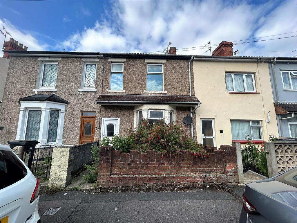 Poulton Street, Swindon 3 bed terraced house for sale £170,000