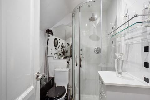 1 bedroom flat for sale, Middle Street, Harnham