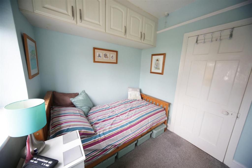 Bed 3.jpg