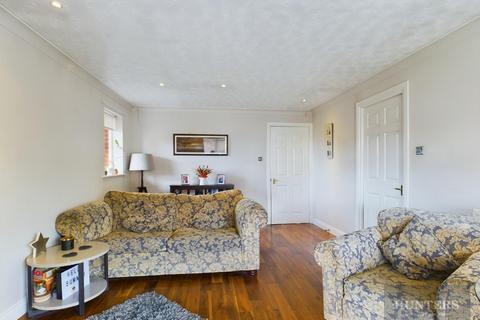 2 bedroom flat for sale, Beacon Drive, Roker, Sunderland